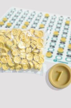 Nummererte brikker 1-90 i plast